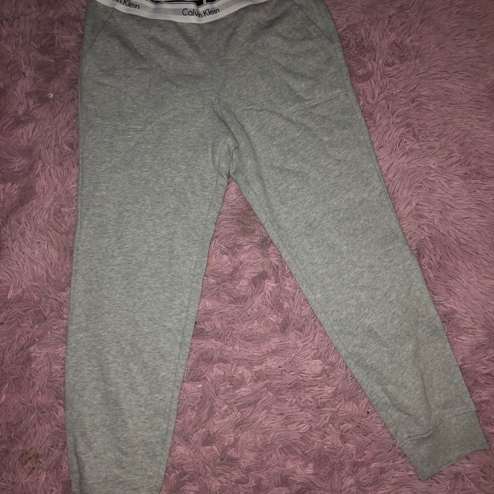 Clothes - Picture 5 of 5